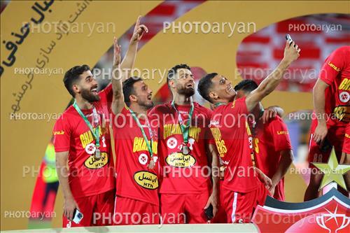 <span style='background: #33747a;box-shadow: 2px 3px 5px black;font-weight: 300;font-size: 10px;border-radius: 2px;margin: 2px;color: #fff;padding: 2px 5px;font - size: 10px;line - height: 22px; '>فرشاد فرجی</span> <span style='background: #33747a;box-shadow: 2px 3px 5px black;font-weight: 300;font-size: 10px;border-radius: 2px;margin: 2px;color: #fff;padding: 2px 5px;font - size: 10px;line - height: 22px; '>مرتضی پور علی گنجی</span> <span style='background: #33747a;box-shadow: 2px 3px 5px black;font-weight: 300;font-size: 10px;border-radius: 2px;margin: 2px;color: #fff;padding: 2px 5px;font - size: 10px;line - height: 22px; '>سعید صادقی</span> 