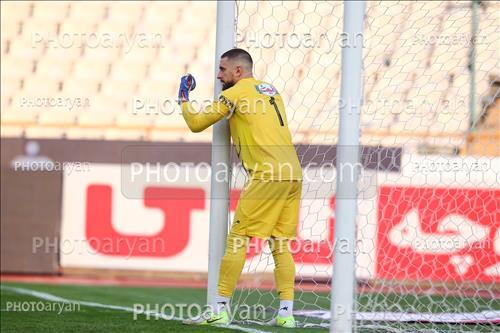 <span style='background: #33747a;box-shadow: 2px 3px 5px black;font-weight: 300;font-size: 10px;border-radius: 2px;margin: 2px;color: #fff;padding: 2px 5px;font - size: 10px;line - height: 22px; '>Alexis Guendouz (الکسیس گندوز)</span> 