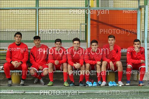 <span style='background: #33747a;box-shadow: 2px 3px 5px black;font-weight: 300;font-size: 10px;border-radius: 2px;margin: 2px;color: #fff;padding: 2px 5px;font - size: 10px;line - height: 22px; '>مهدی فلاح</span> 